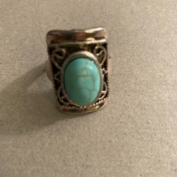 Antique Finish Filigree Silver Plated Turquoise Ring - Picture 3 of 5